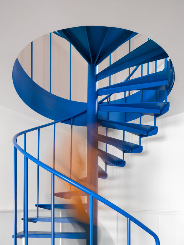 Transformation d’un ancien café en résidence et atelier d’artiste