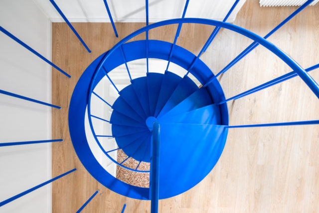 Transformation d’un ancien café en résidence et atelier d’artiste